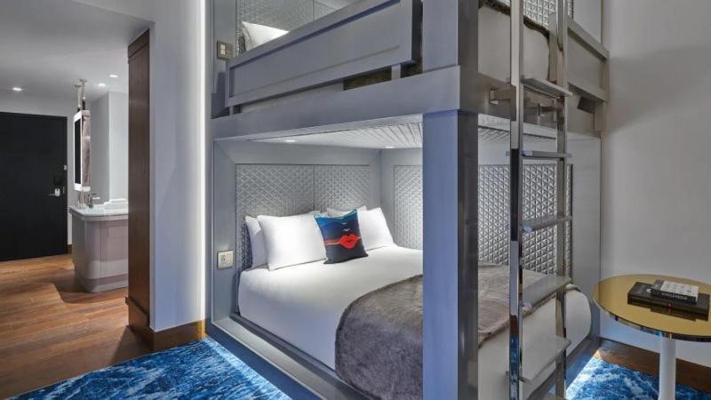 W Aspen Hotel Екстериор снимка