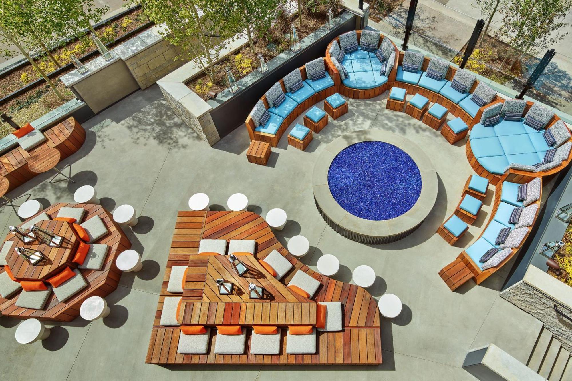 W Aspen Hotel Екстериор снимка